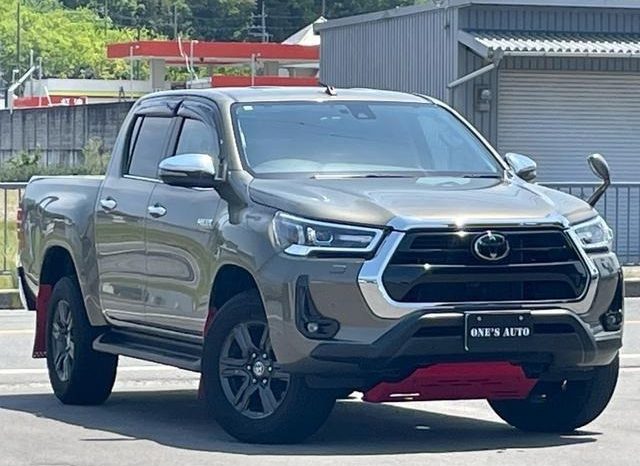 TOYOTA HILUX 2023 full