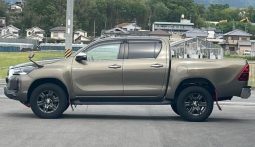 TOYOTA HILUX 2023 full
