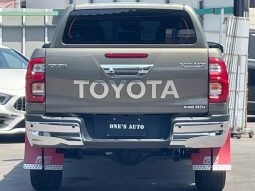 TOYOTA HILUX 2023 full