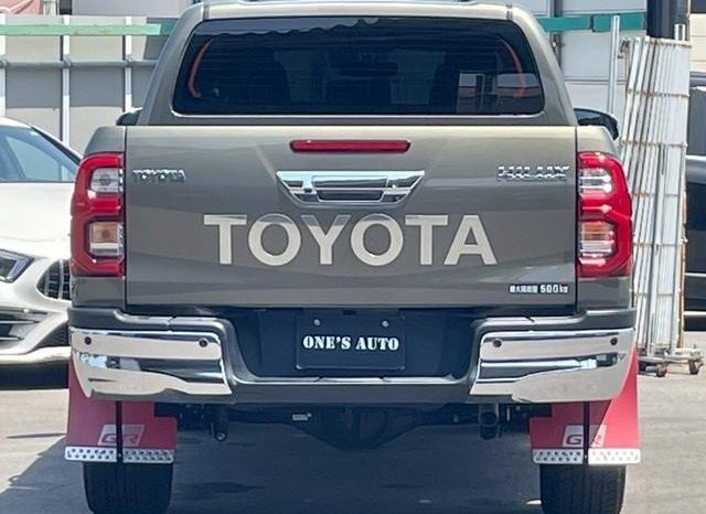 TOYOTA HILUX 2023 full