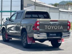 TOYOTA HILUX 2023 full