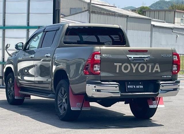 TOYOTA HILUX 2023 full