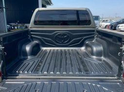 TOYOTA HILUX 2023 full