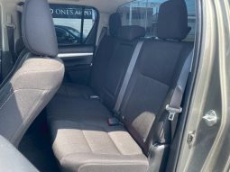 TOYOTA HILUX 2023 full
