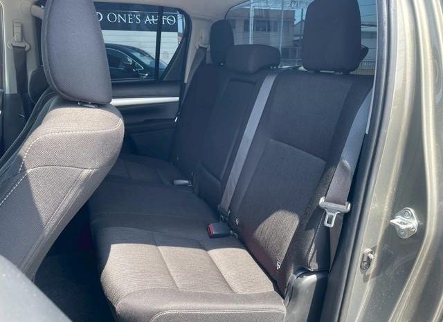 TOYOTA HILUX 2023 full