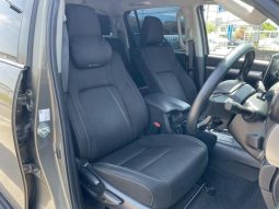 TOYOTA HILUX 2023 full