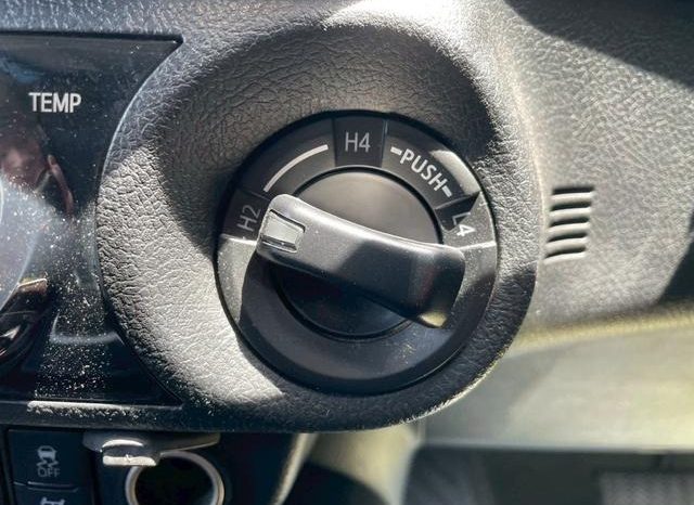 TOYOTA HILUX 2023 full