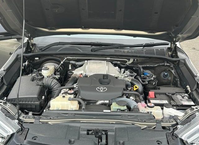 TOYOTA HILUX 2023 full