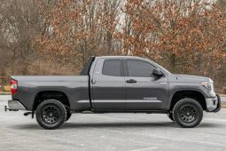 Toyota Tundra SR5 Double Cab 4×4 2019 full