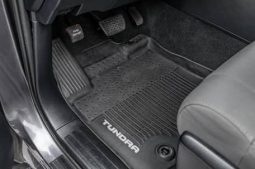 Toyota Tundra SR5 Double Cab 4×4 2019 full