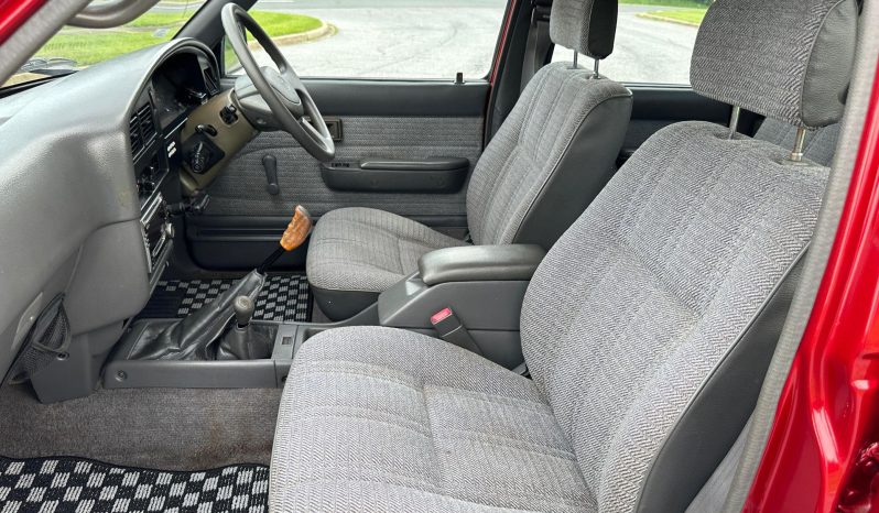 Toyota Hilux SSR 4×4 1992 full