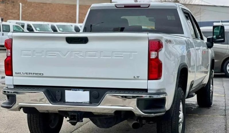 Chevrolet Silverado 2500 LT 2020 full