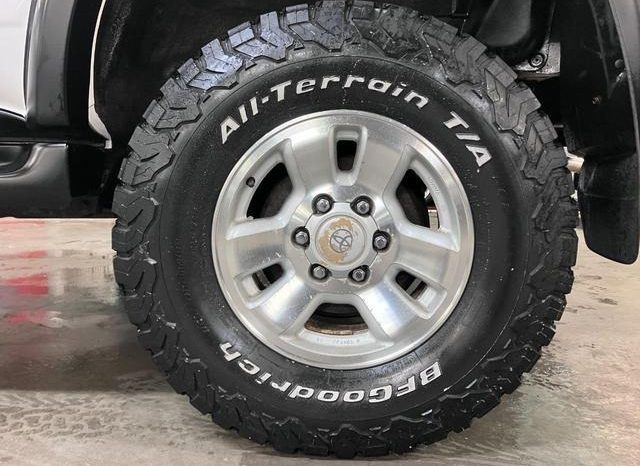 TOYOTA HILUX SURF SSR-X V SELECTION 2000 full