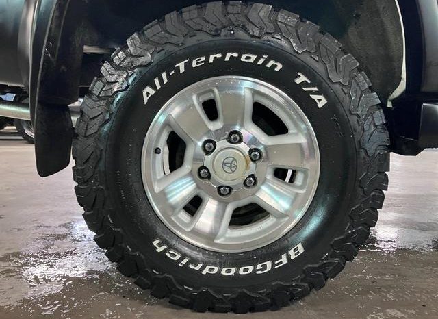 TOYOTA HILUX SURF SSR-X V SELECTION 2000 full