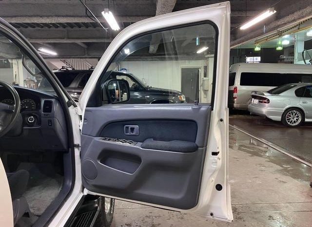 TOYOTA HILUX SURF SSR-X V SELECTION 2000 full