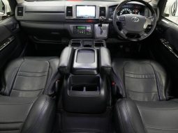 TOYOTA HIACE VAN SUPER GL 2017 full