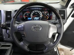 TOYOTA HIACE VAN SUPER GL 2017 full