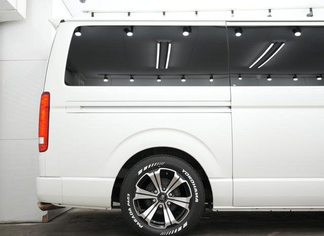 TOYOTA HIACE VAN SUPER GL 2017 full