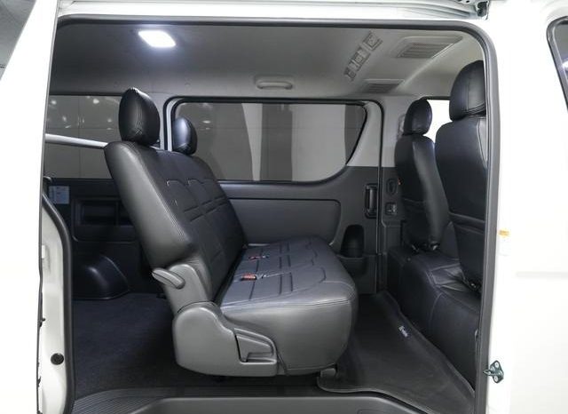 TOYOTA HIACE VAN SUPER GL 2017 full