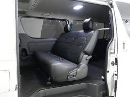 TOYOTA HIACE VAN SUPER GL 2017 full