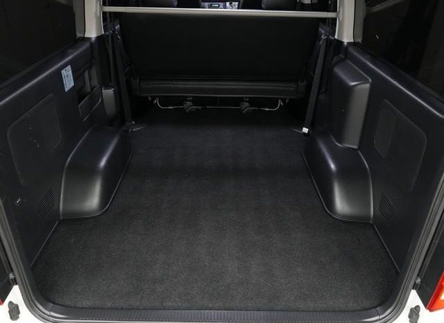 TOYOTA HIACE VAN SUPER GL 2017 full