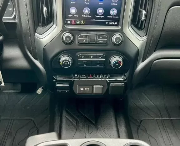 Chevrolet Silverado 2500 LT 2020 full