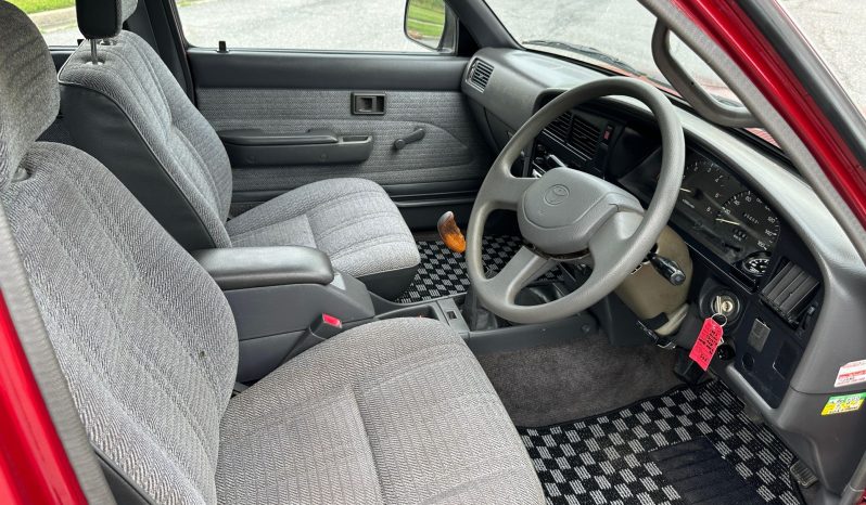 Toyota Hilux SSR 4×4 1992 full