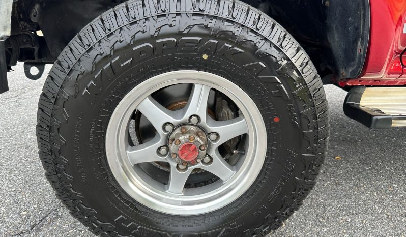 Toyota Hilux SSR 4×4 1992 full
