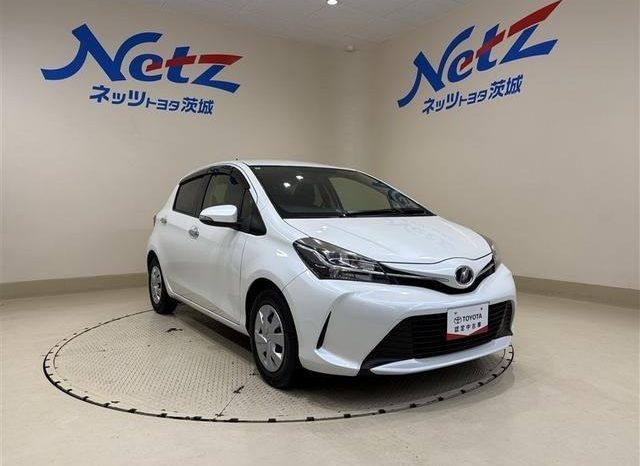 TOYOTA VITZ 1.3F LED EDITION 2016 full