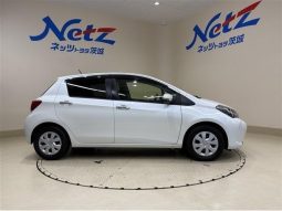 TOYOTA VITZ 1.3F LED EDITION 2016 full