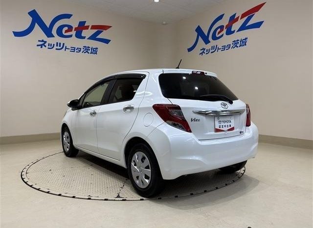 TOYOTA VITZ 1.3F LED EDITION 2016 full