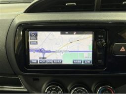 TOYOTA VITZ 1.3F LED EDITION 2016 full