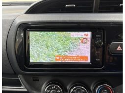 TOYOTA VITZ 1.3F LED EDITION 2016 full
