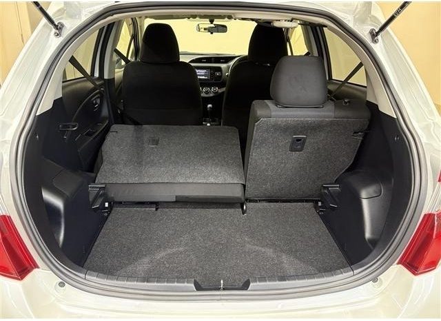 TOYOTA VITZ 1.3F LED EDITION 2016 full