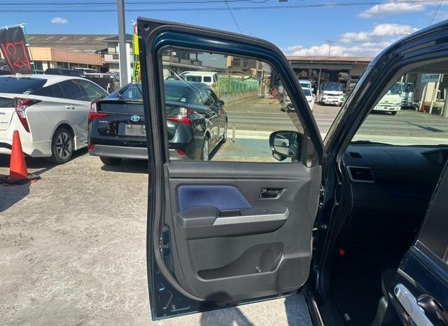 TOYOTA ROOMY CUSTOM G S 2017 full