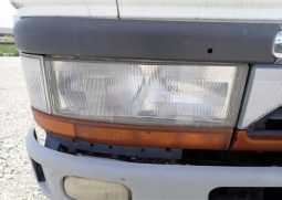 MITSUBISHI FUSO CANTER FLAT BODY 2 TONNER 1995 full