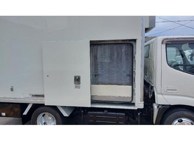 TOYOTA DYNA 2013 full