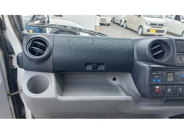 TOYOTA DYNA 2013 full
