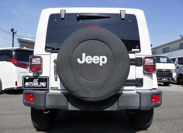 Jeep Wrangler Unimited Sahara 2013 full