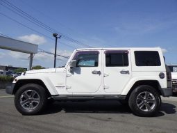 Jeep Wrangler Unimited Sahara 2013 full