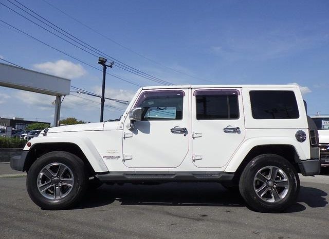 Jeep Wrangler Unimited Sahara 2013 full