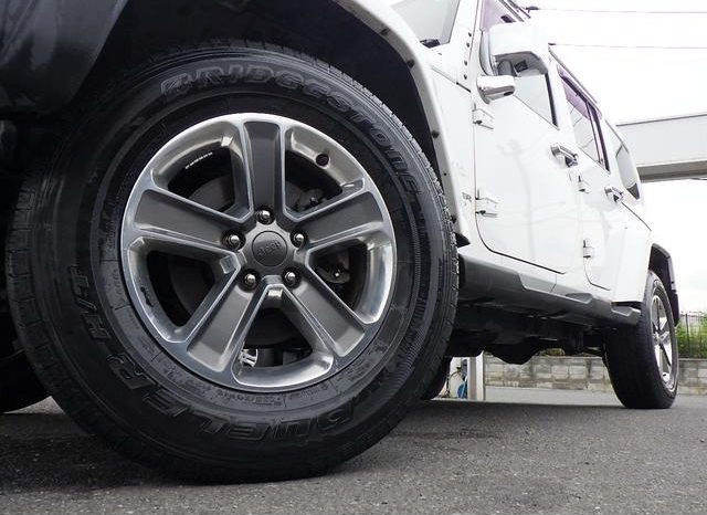 Jeep Wrangler Unimited Sahara 2013 full
