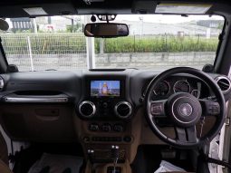 Jeep Wrangler Unimited Sahara 2013 full