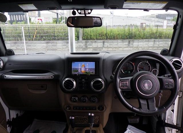 Jeep Wrangler Unimited Sahara 2013 full