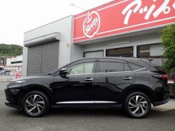Toyota Harrier Premium Metal And Leather Package 2017 full
