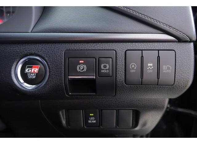 TOYOTA HARRIER ELEGANCE GR SPORT 2018 full