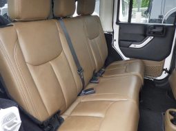 Jeep Wrangler Unimited Sahara 2013 full