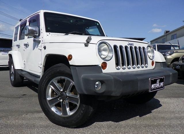 Jeep Wrangler Unimited Sahara 2013 full