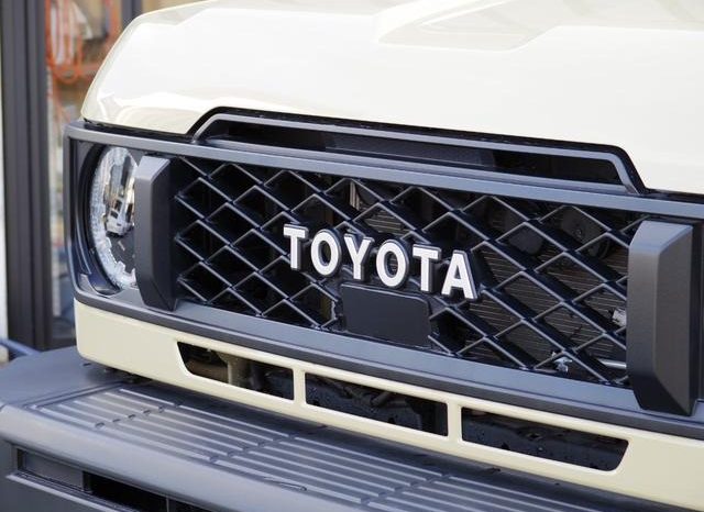 TOYOTA LAND CRUISER 70 AX 2024 full